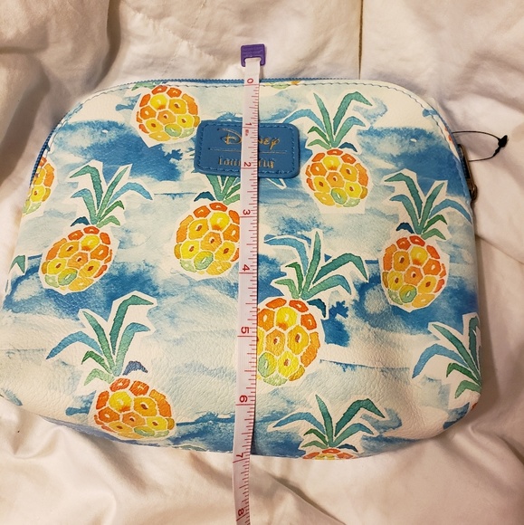 Disney loungefly Stitch (lilo & stitch) makeup bag - Picture 5 of 7